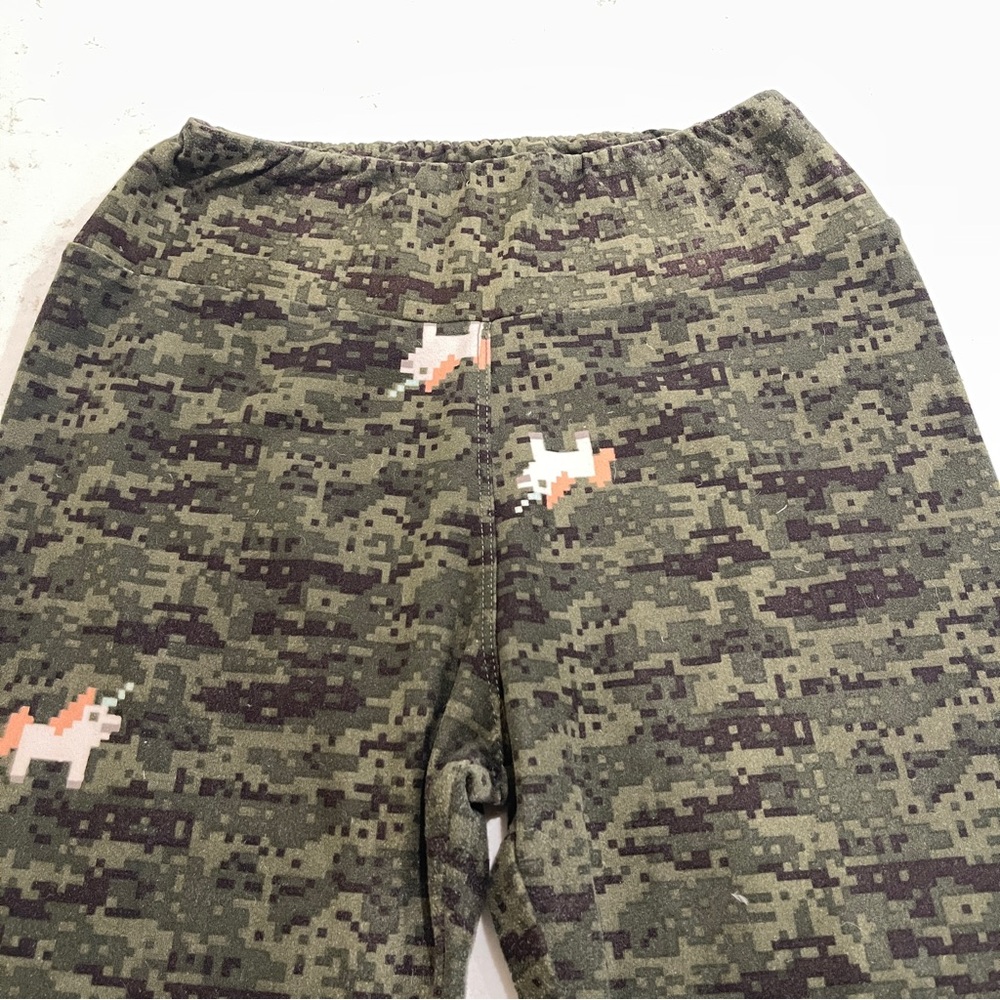 LuLaRoe Women’s Unicorn Gamer Leggings